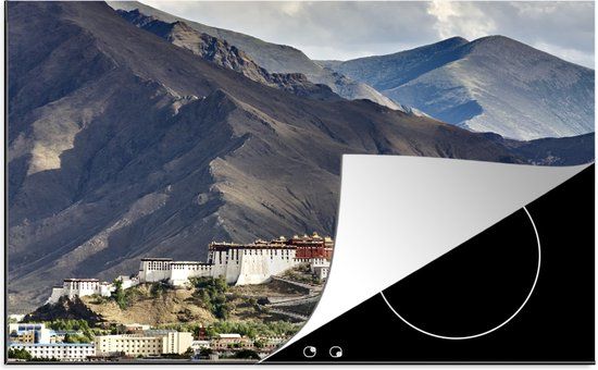 KitchenYeah® Inductie beschermer 77x51 cm - Uitzicht op het Potala paleis en de bergen in Lhasa - Inductie kookplaat accessoire