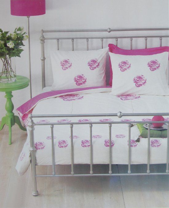Beddinghouse Rose'n Stripe Dekbedovertrek - Litsjumeaux - 240x200/220 cm - Cyclaam - Katoen