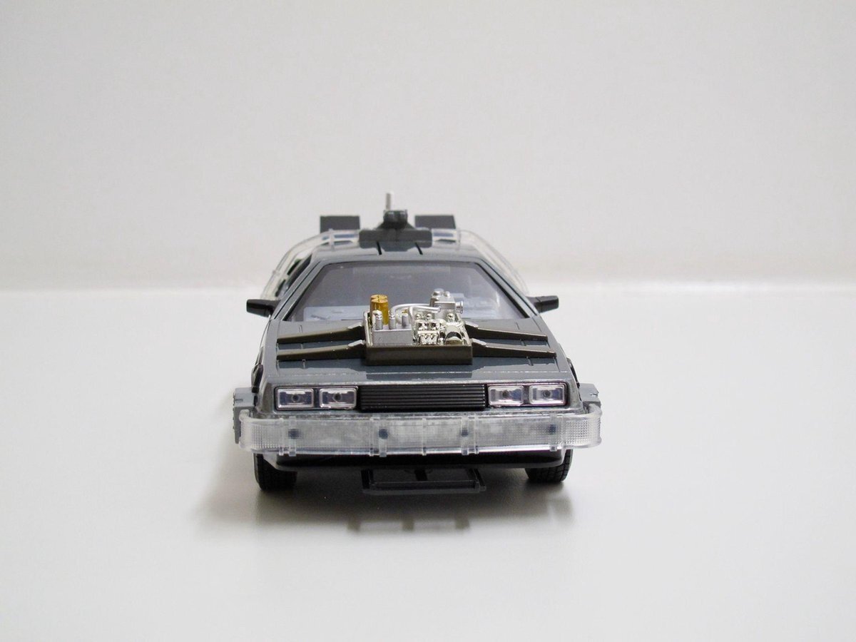 JADA 1/24 DeLorean "Back to the Future part III" met werkende lichten