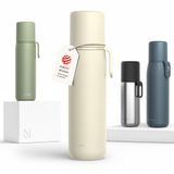 LARS NYSØM Roestvrijstalen Thermosfles - Dubbelwandige Geïsoleerde Drinkfles met Beker en Draagriem, Lekvrije Metalen Fles voor Reizen, Kantoor & Buitenactiviteiten (Almond Beige)