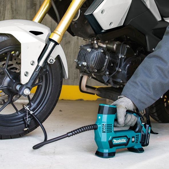Makita MP100DZ 12V Accu Luchtcompressor - 8,3 bar