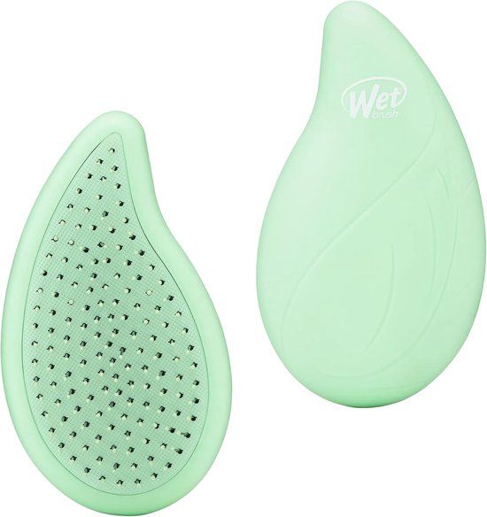 WetBrush Go Green Palm Detangler - Tea Tree Oil