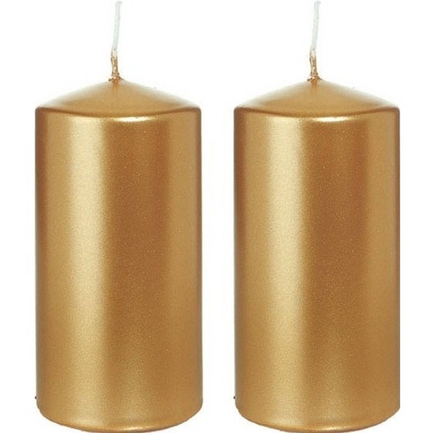 Trend Candles 2x Gouden cilinderkaarsen/stompkaarsen 6 x 12 cm 40 branduren - Geurloze goudkleurige kaarsen - Woondecoraties