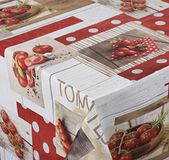 Venilia Wasdoek tafelkleed met opdruk Red Tomato rechthoekig, tafellinnen, wastafellaken, vloeistofdicht, onderhoudsvriendelijk, 140 x 200 cm, 55018