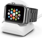 By Qubix - Apple Watch houder voor opladen - Siliconen - Wit