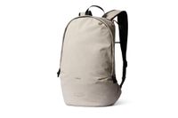 Bellroy Lite Daypack MacBook Air/Neo 13 – 3x Lichter dan Gemiddelde Rugzakken – Meerdere Vakken voor Georganiseerde Opslag – Opvouwbaar en Inpakbaar voor Gemakkelijke Opslag en Transport - Wit