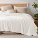 Goodivery ® Grande Couverture Douillette en Polaire Blanche 220x240 cm