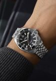 Timex Deepwater Arctic Quartz Analoog Horloge Zilverkleurig En Zwart Kast Gemaakt Van 100% Roestvrij Staal En Een Armband Van 100% Roestvrij Staal 40.5 mm TW2Y64500AJ, TW2Y64600AJ, TW2Y64700AJ
