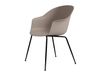 GUBI Chaise Bat plastique pieds noirs Nouveau Beige