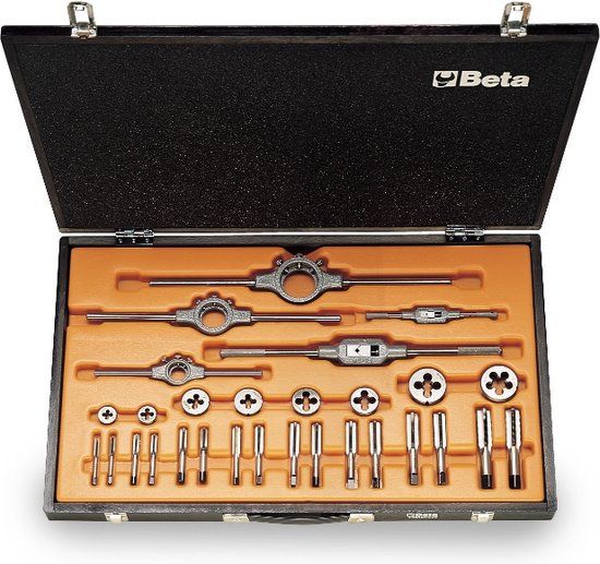 Beta Assortiment van verchroomd stalen tappen en snijplaten, UNF draad, met toebehoren in houten kist 446ASF/C29