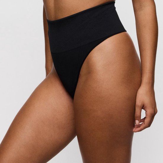 PrimaDonna Nudda Corrigerende String 0663611 Zwart