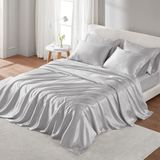 Madison Park Essentials satijnen lakenset, luxe en zijdeachtig met natuurlijke glans, premium 40,6 cm diepe zak, rondom elastisch - beddengoed voor het hele jaar door, queen, lichtgrijs, 6-delig