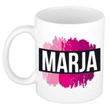 Bellatio Decorations Marja naam cadeau koffie mok - beker - met roze verfstrepen - Cadeau collega - moederdag - verjaardag - juf - coach - 300 ml - wit