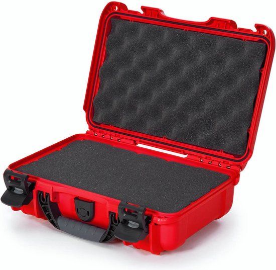 Nanuk 909 Case with Foam - Red