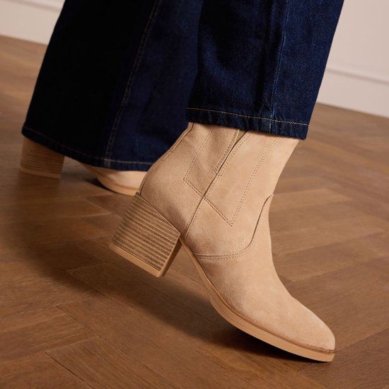 No Stress Dames Beige Suède Enkellaarsjes met Hak - Maat 39