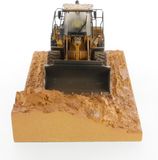 Diecast Masters Cat 966M Wiellader - Shovel - Weathered / Used Look / Air-brushed - 1:50
