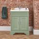 Hudson Reed Thornton Meuble de salle de bain rétro – Vert pastel – 63 cm – Avec lavabo – Poignées barre en T chromées