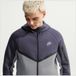 Nike Tech Small