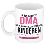 Bellatio Decorations Trotse oma van leukste kinderen - cadeau koffiemok - theebeker - 300 ml - bedankje - Moederdag - Verjaardag