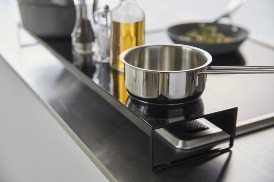 Yamazaki Extendable Vent Cover - Tower - Black