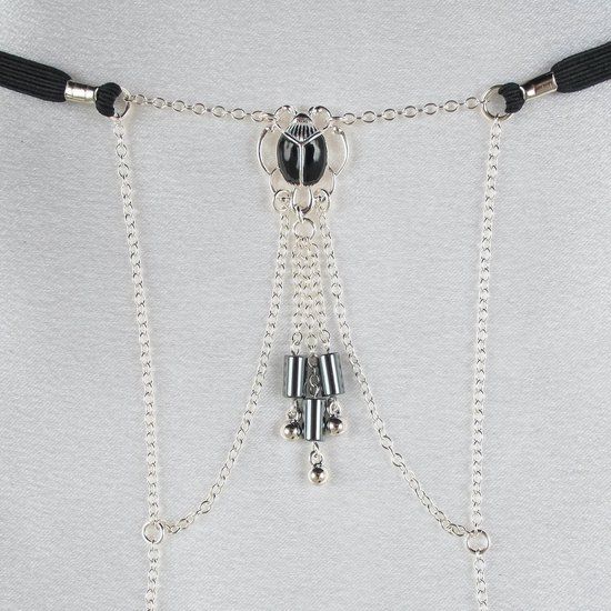 Sylvie Monthulé - G-String Sieraad Secret Scarab | Zilver | Maat 46