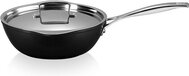 Le Creuset Wokpan met schenktuiten + Deksel - Les Forgées TNS - ø 24 cm / 2.8 liter - Zwart