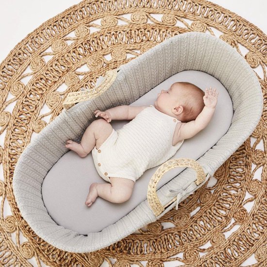 The Little Green Sheep Little Green sheep Organic Knit Moses Basket Dove grijs