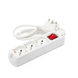 Italiaanse stekkerdoos met 3 Schuko multifunctionele 10/16A stopcontacten, verlichte schakelaar, 3 meter kabel en grote, ruimtebesparende 16A stekker.