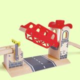 Hape Ophaalburg - Houten Treinbrug met Hefmechanisme