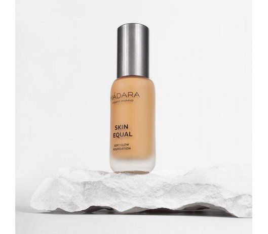 Mádara Skin Equal Foundation - A6059 - 30ml - SPF 15 - Dames