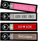 Depesche sleutelhanger vilt Peace blauw met metalen afwerking