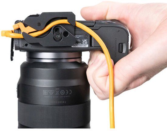 Tether Tools Leverlock and Cable Kit 10G USB-C to USB-C 4.6m Straight To Right Orange