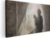 Artaza Canvas Schilderij Biddende Man In Een Oude Moskee - 60x30 - Canvas Print