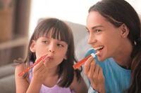 Clementoni - Cazy Chic - Lipgloss en Lippotlood - Tropical - vanaf 6 jaar