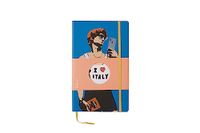 Art&Design24 Officieel TVBOY-notitieboek, David the Tourist-afbeelding, bladwijzer en elastiek geel, 240 witte vellen, 70 g ecologisch papier, formaat 13 x 21 cm