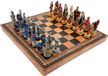 Jeu d'échecs italien : figurines d'échecs (roi Arthur), échiquier avec aspect cuir et carte du monde, dimensions 35
