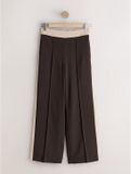 Next Dames Maatgesneden Broek met Wijde Pijpen en Zijstreep - Tall - Bruin