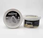Leonardo 70 Silicone 1,5 kg - siliconenrubber in hardheid 70 Shore-A. Voor vormen die zelfs de kleinste details getrouw reproduceren. Snelle grip in 5 minuten.