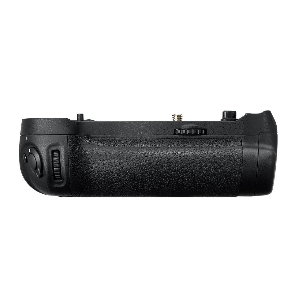 Nikon D850 DSLR Body + MB-D18 Battery Grip
