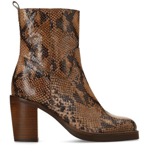 Manfield - Dames - Taupe leren snakeprint enkellaarsjes met hak - Maat 38