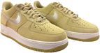 Nike Air Force 1 - Sneakers - Heren - Geel - Suede