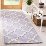 SAFAVIEH Cambridge Collection Geometrisch tapijt, korte pool, lavendel en ivoor, 76 x 244 cm