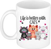 Bellatio Decorations Cadeau koffie/thee mok - life is better with cats - wit - 300 ml - keramiek - katten