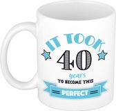 Bellatio Decorations Verjaardag cadeau mok 40 jaar - blauw - grappig - 300 ml - keramiek