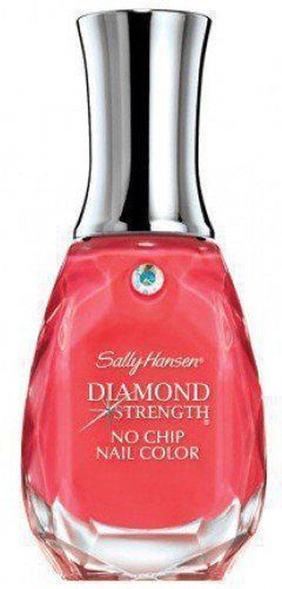 Sally Hansen Diamond Strength No Chip Nagellak - 340 Something New - Rood