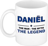Bellatio Decorations naam cadeau mok - Daniël - man myth legend - koffiemok - 300 ml - collega - vaderdag