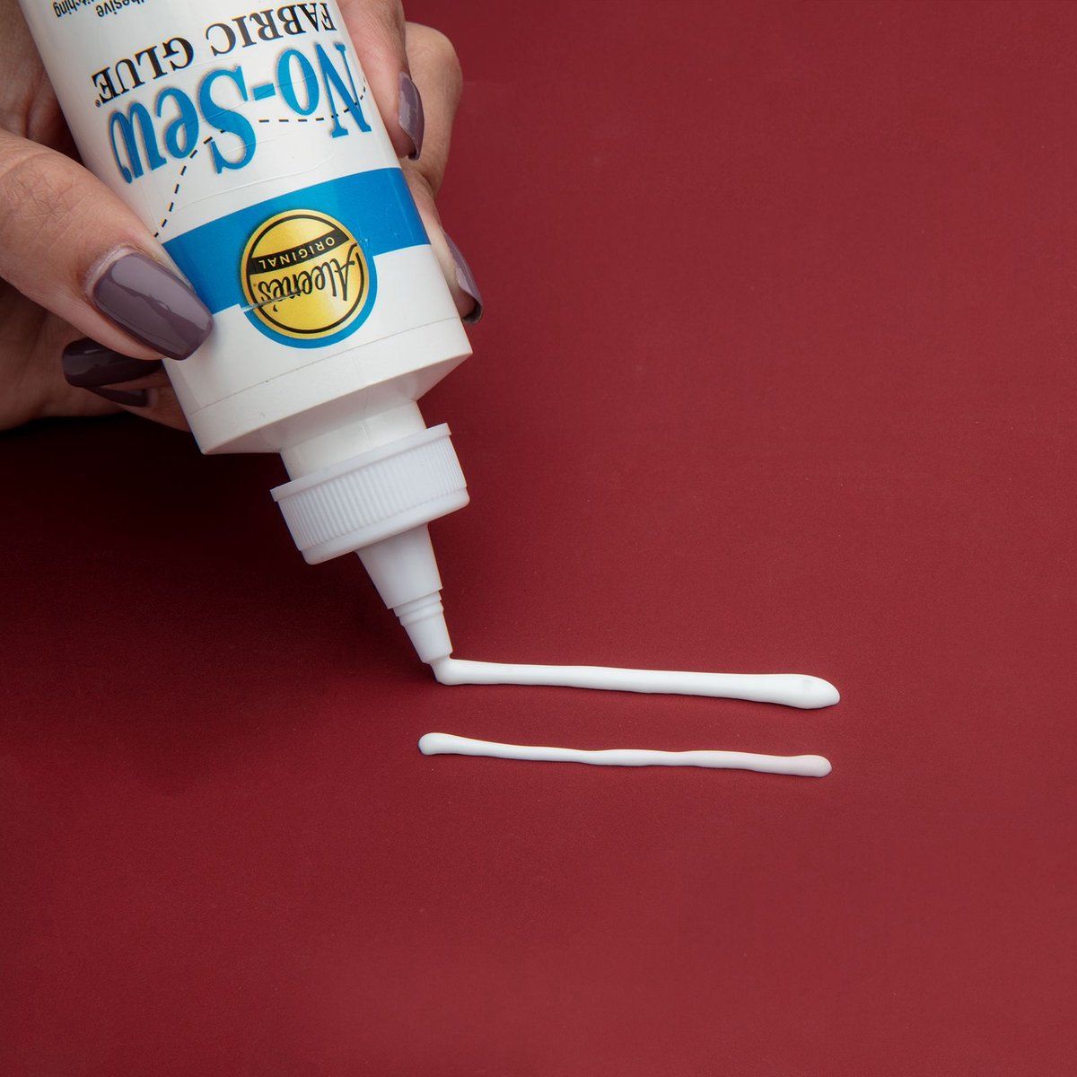 Aleene's - No sew fabric glue - 118ml