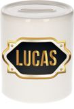 Bellatio Decorations Spaarpot met voornaam Lucas - wit - met goud/zwart embleem - 8 x 9 cm - keramiek - met afsluitdop - cadeau verjaardag