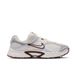 Nike Chaussures V5 RNR - Blanc Cassé/Bordeaux Foncé/Argenté Femme, pointure 40