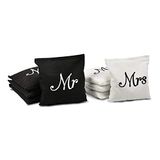 GoSports Bruiloft thema Cornhole Bag Set - Inclusief 4 zwarte Mr Bags en 4 witte mevrouw tassen